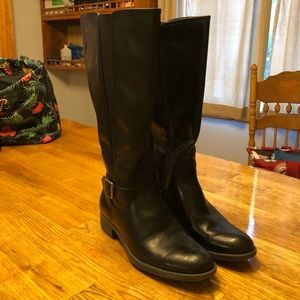 Kim Rogers size 10M women